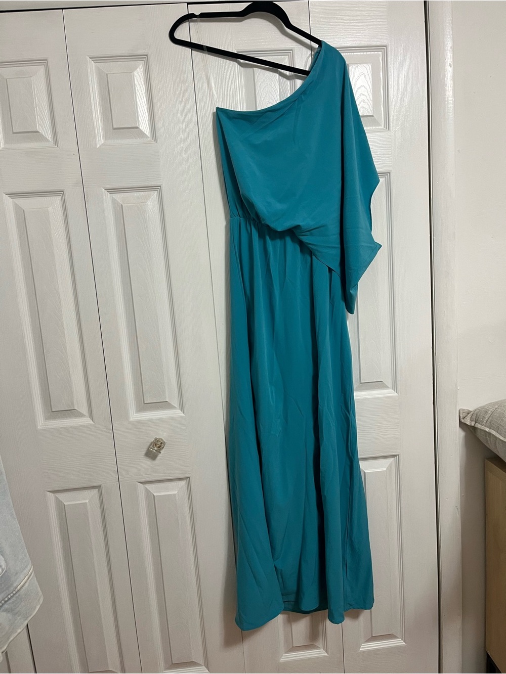 Main Strip One-Shoulder Teal Maxi Gown